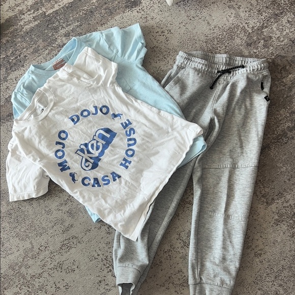 SIZE 8 Set, Jogger Pants and 2 Tees - Picture 1 of 5
